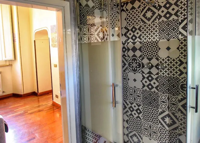 Апартаменты Trastevere Charming Romantic Loft By Yourhost