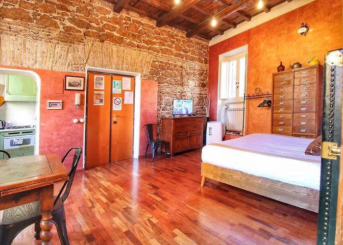 Апартаменты Trastevere Charming Romantic Loft By Yourhost